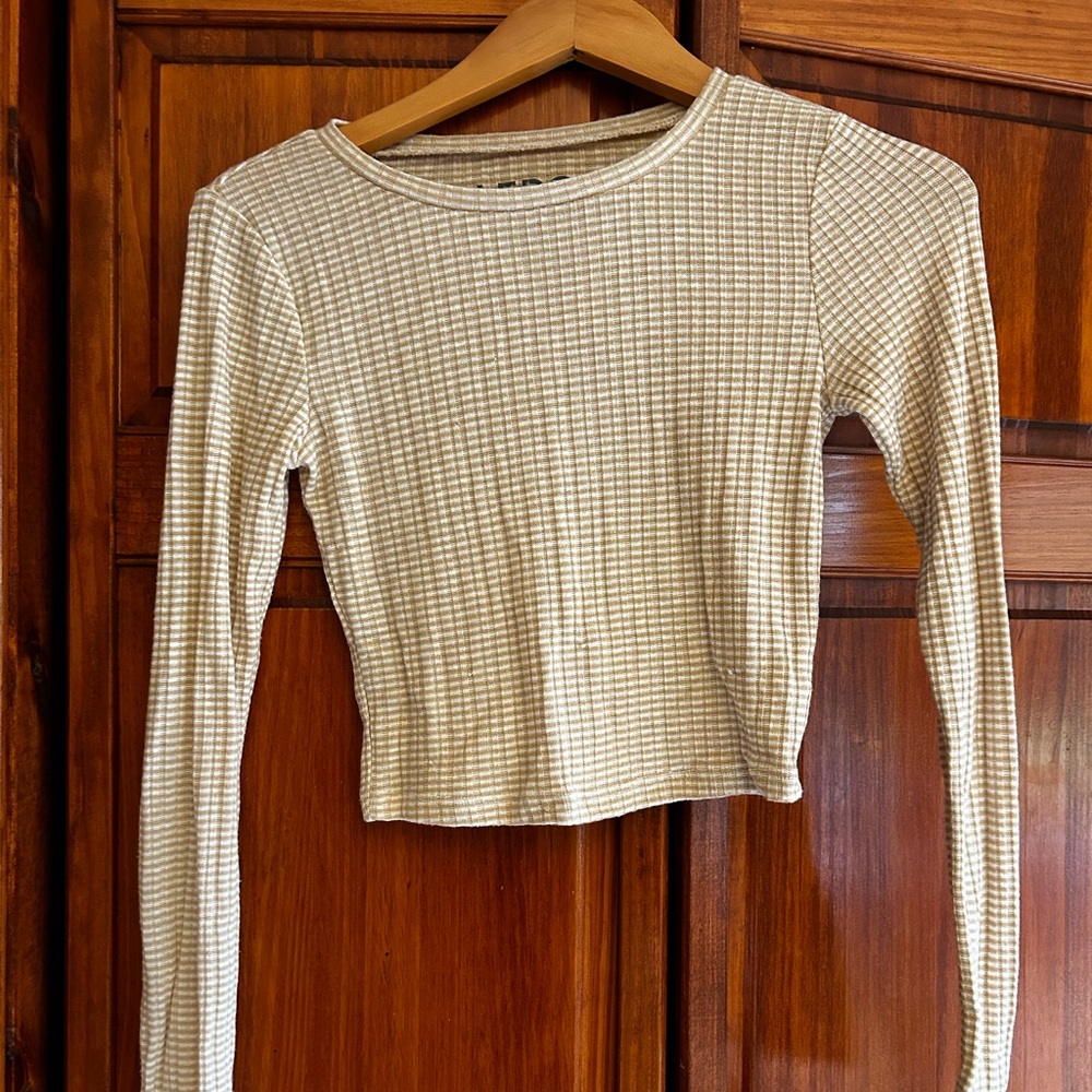 Long Sleeve Crop